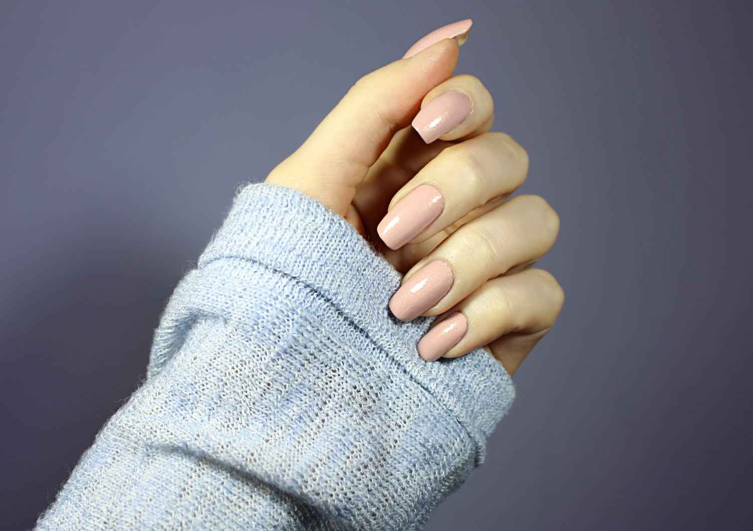 The Benefits of Peel-Off Nail Polish for Muslim Women: A Better Alternative to Traditional Nail Polish