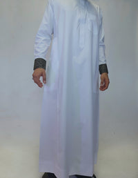 White Saudi Thobe With Embroidered Collar