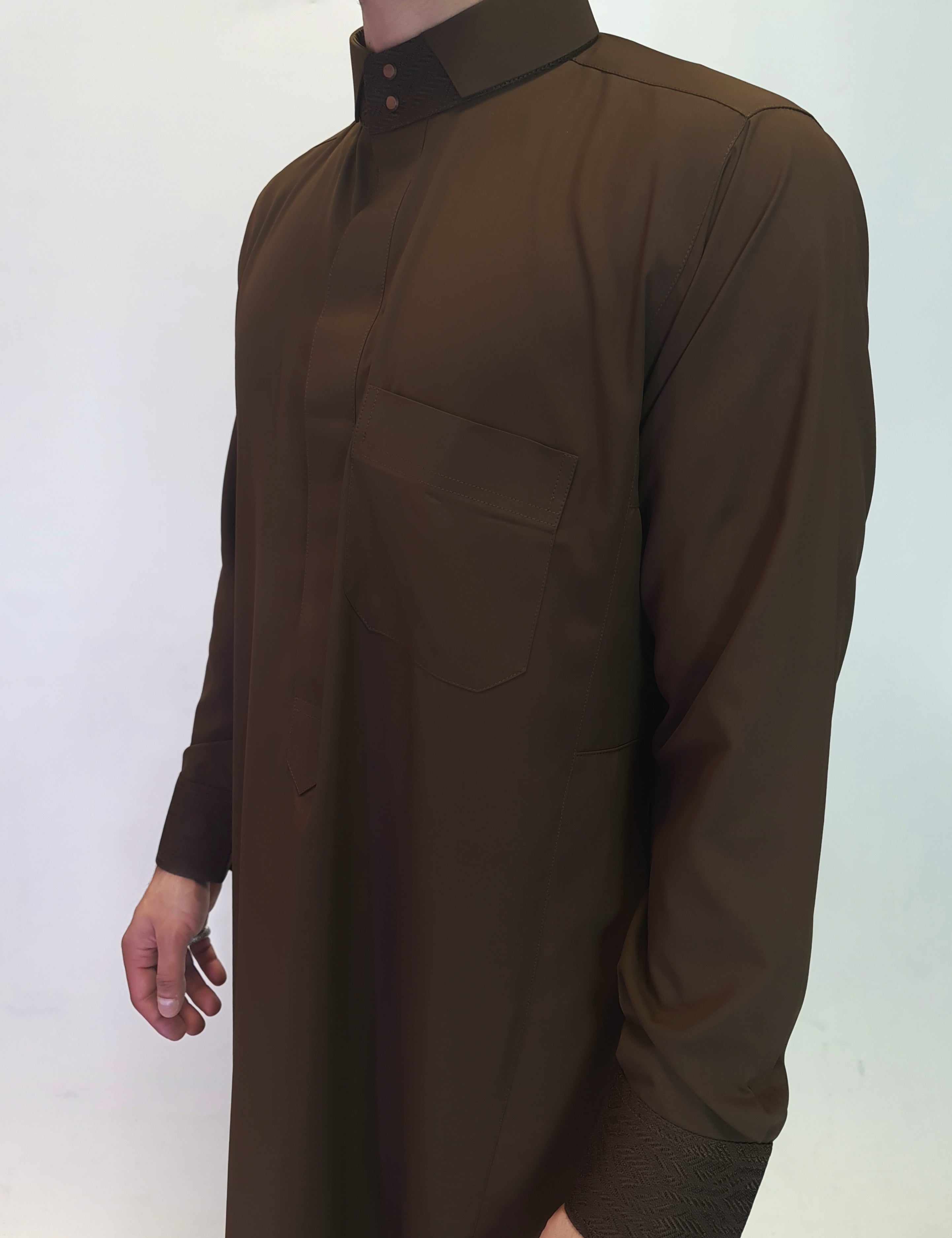 Brown Saudi Thobe With Embroidered Collar