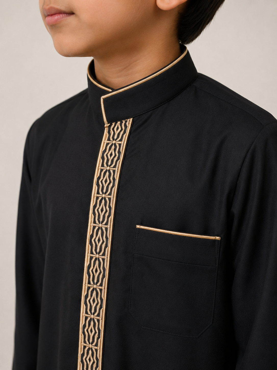 Black and Gold Saudi Thobe