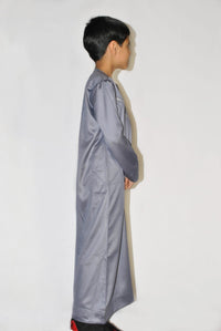 Boys grey Omani thobe back view designed to finish above the ankle