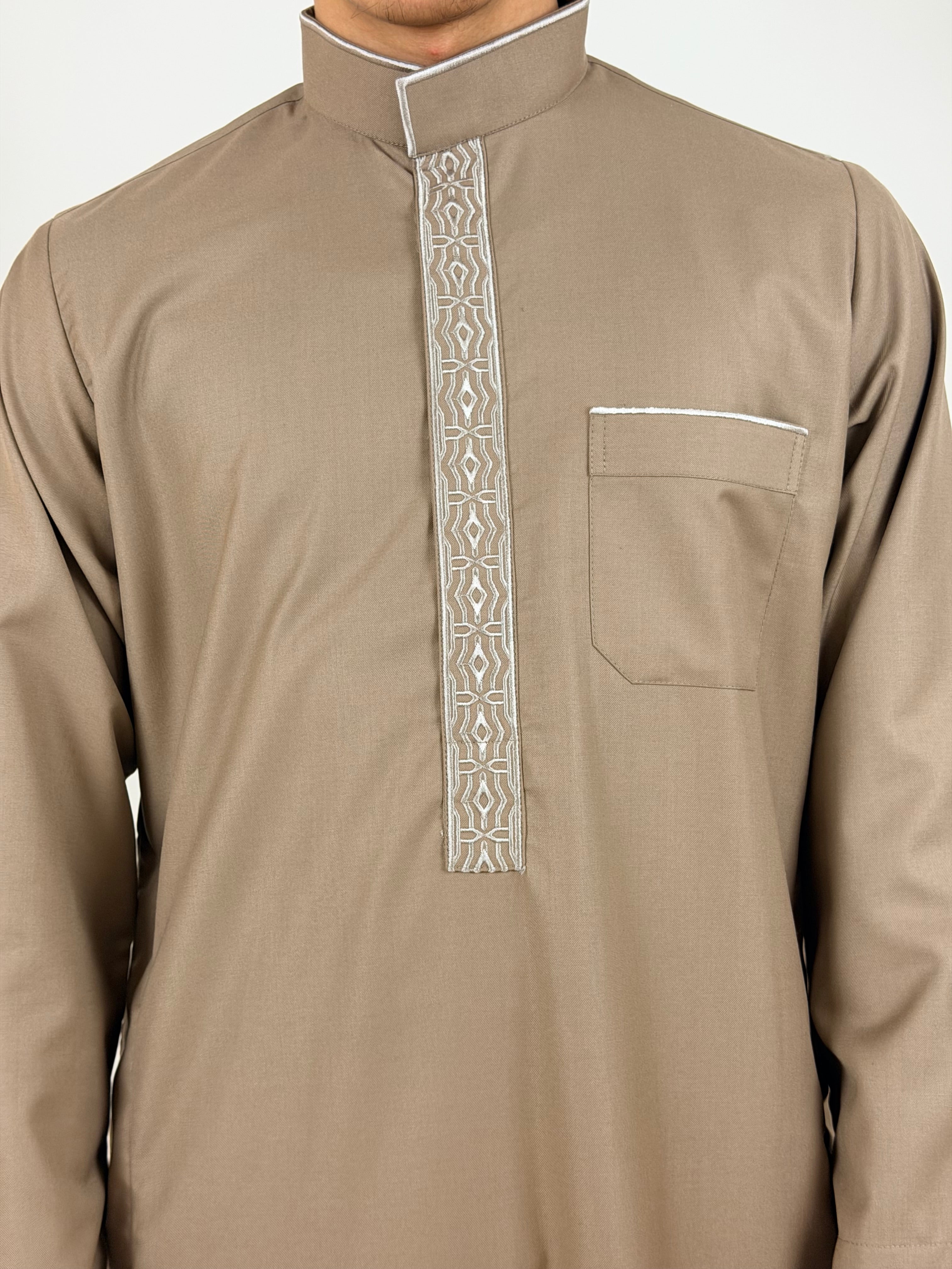 Sand coloured Saudi Thobe