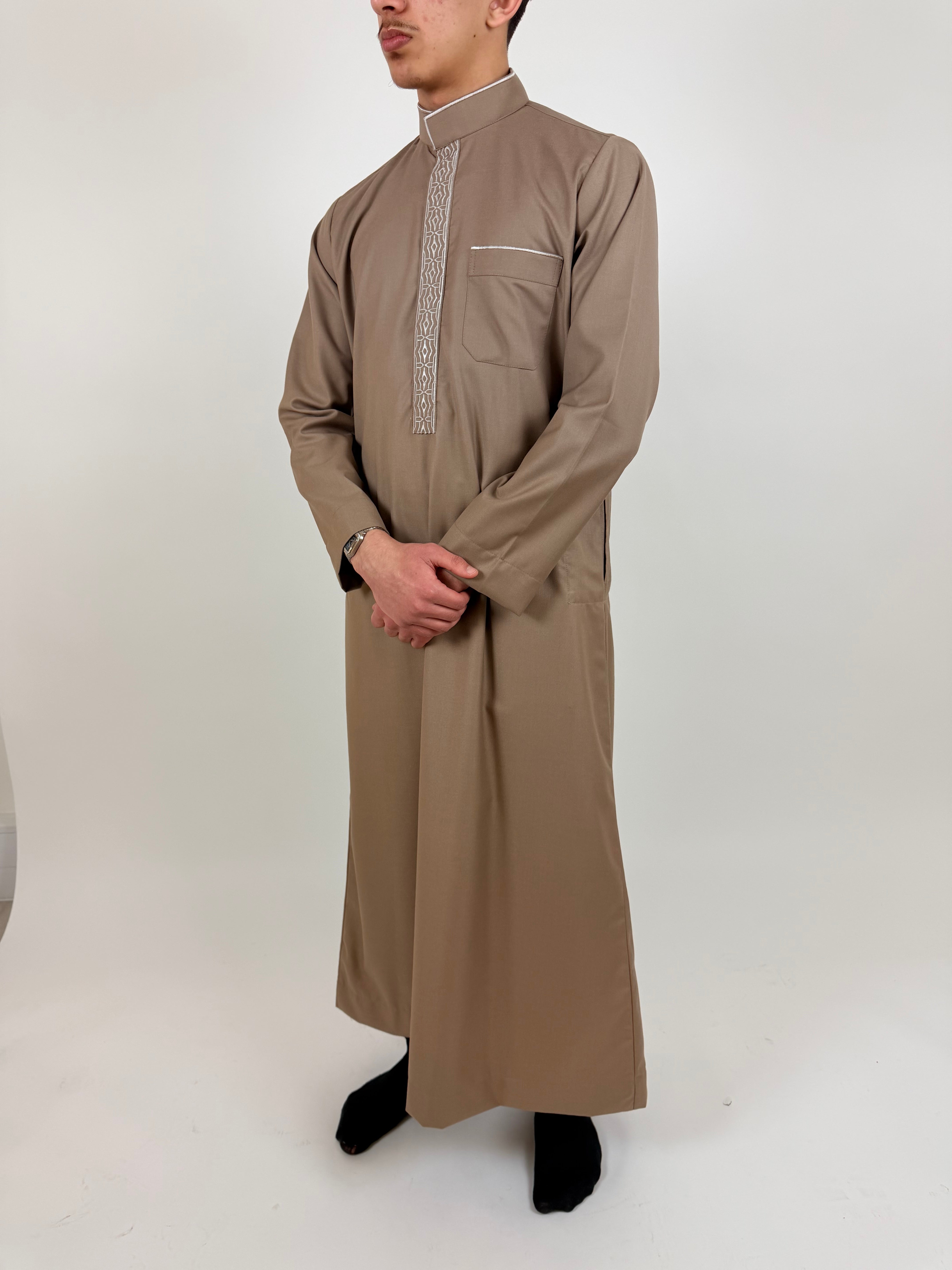 Sand coloured Saudi Thobe
