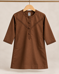 Toddler dark brown Emirati thobe front view for kids in sizes 18–32