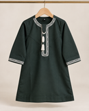 Toddler dark green and white Emirati thobe front view in sizes 18–32