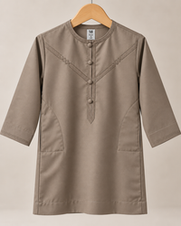 Toddler taupe Emirati thobe front view for kids in sizes 18–32