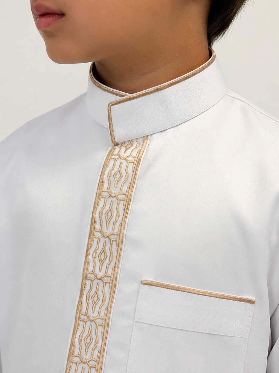 White and Gold Saudi Thobe