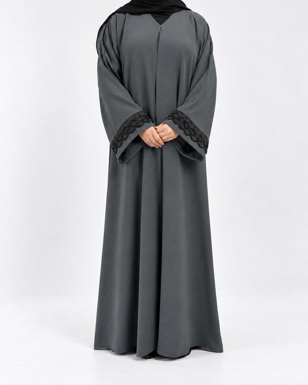 Women’s grey open abaya front view